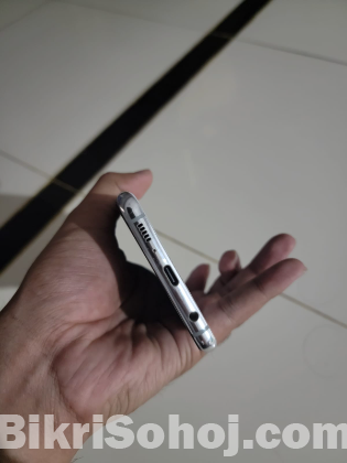 Samsung S10+ (8/128)